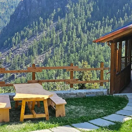 Il Castello Nel Bosco, Appartamento Torrente Champorcher Exterior photo