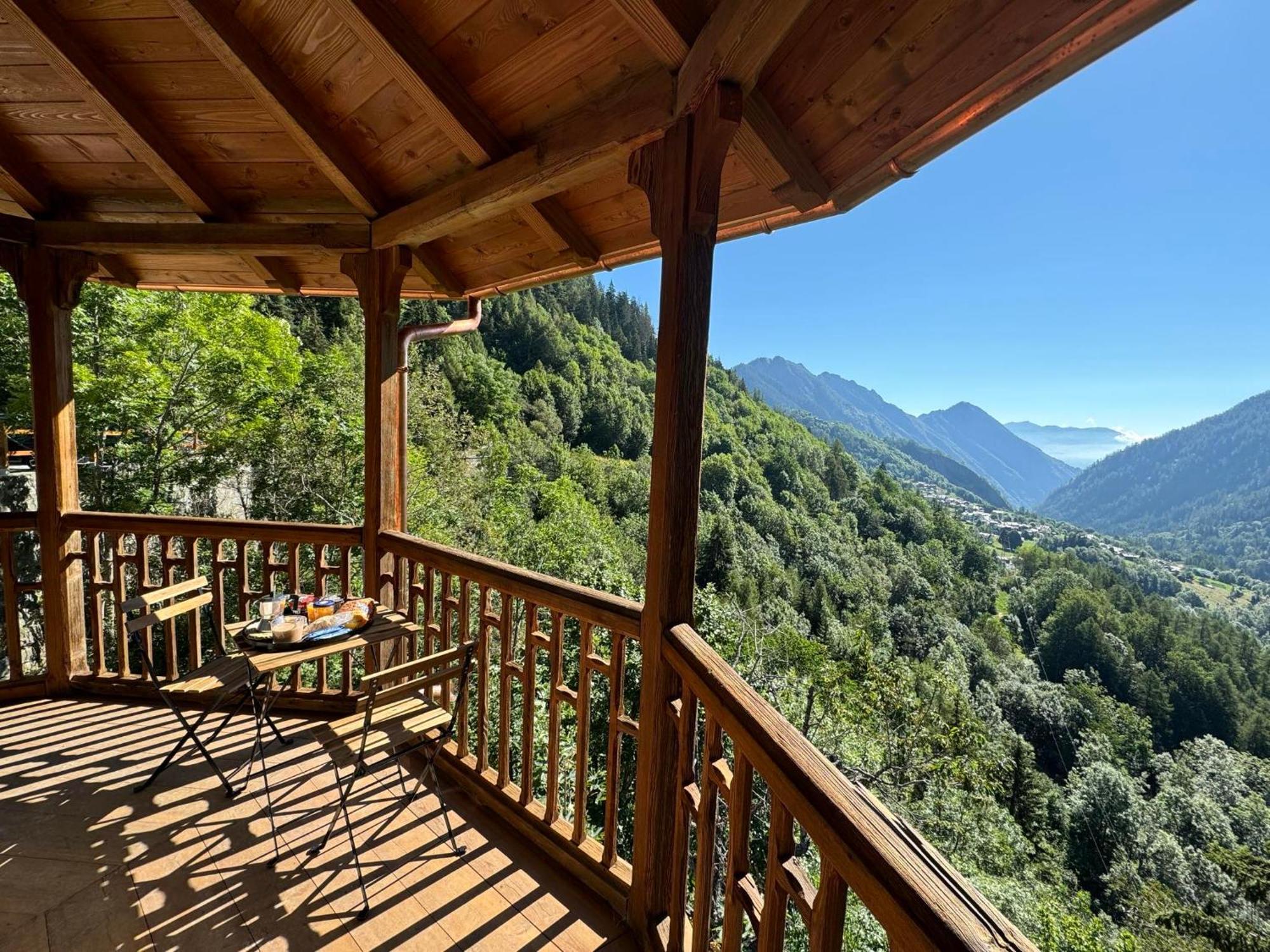 Il Castello Nel Bosco, Torrente Champorcher